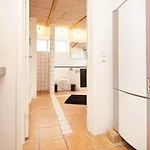 4 Star In Ferienhaus Dronningmølle