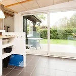 4 Star In Ferienhaus