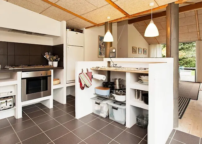 6 Person In Dronningmolle-by Traum Dronningmolle