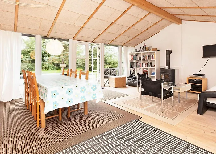 6 Person In Dronningmolle-by Traum Dronningmolle